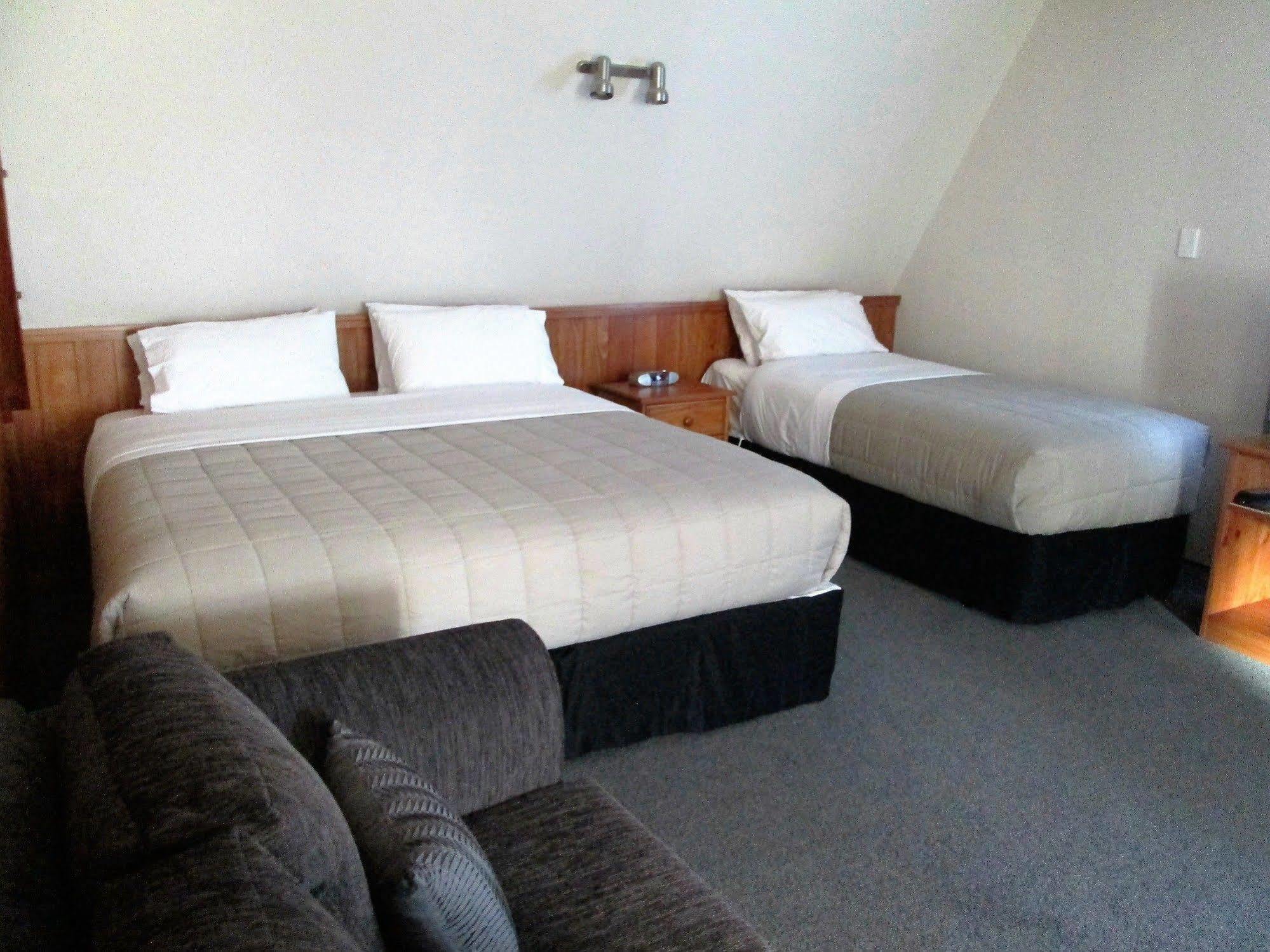 Colonial Motel Papakura Exteriér fotografie